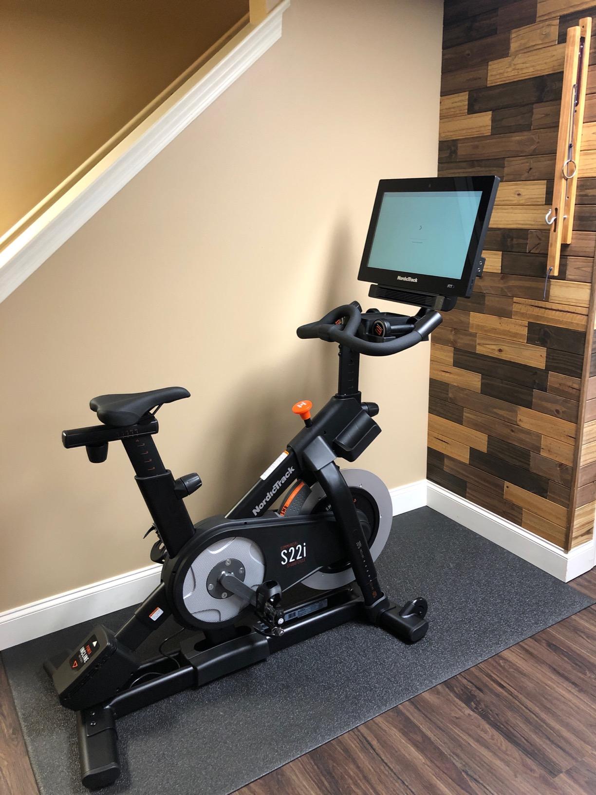 【Sports&Outdoors】NordicTrack Commercial Studio Cycle