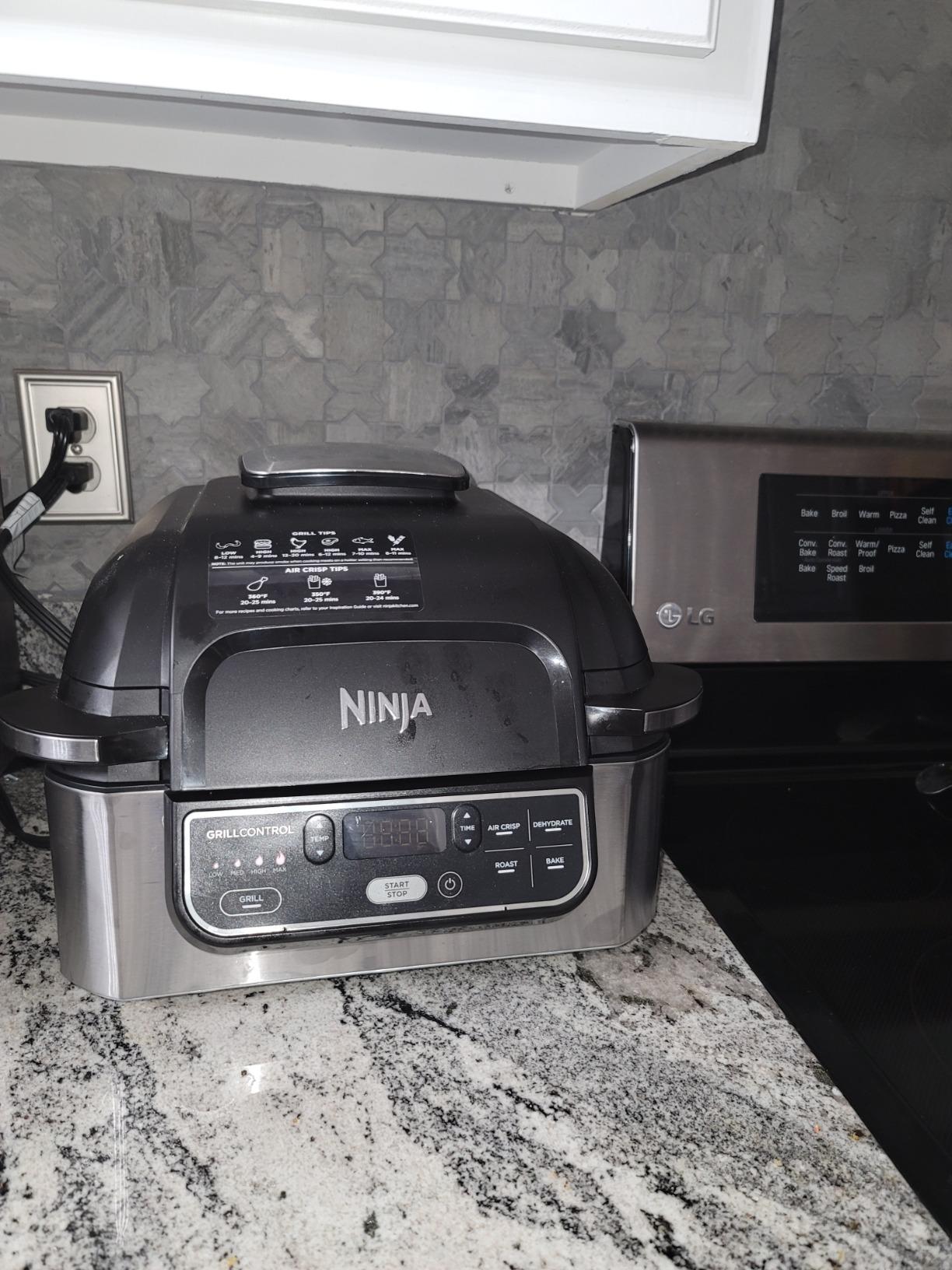 【Appliances】Ninja AG301 Foodi 5-in-1 Indoor Grill with Air Fry, Roast, Bake & Dehydrate